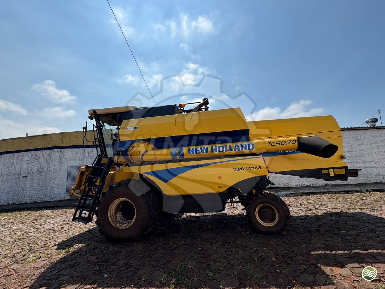 COLHEITADEIRA NEW HOLLAND TC 5070 Palmitrac - New Holland PALMEIRA DAS MISSOES RIO GRANDE DO SUL RS